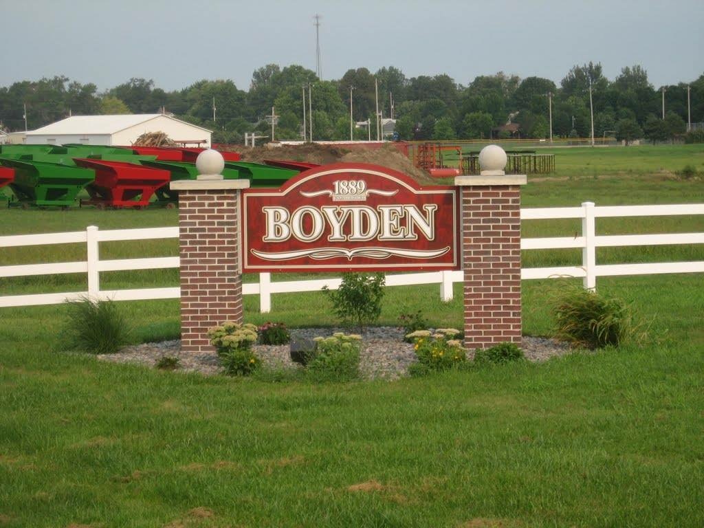 Boyden town sign